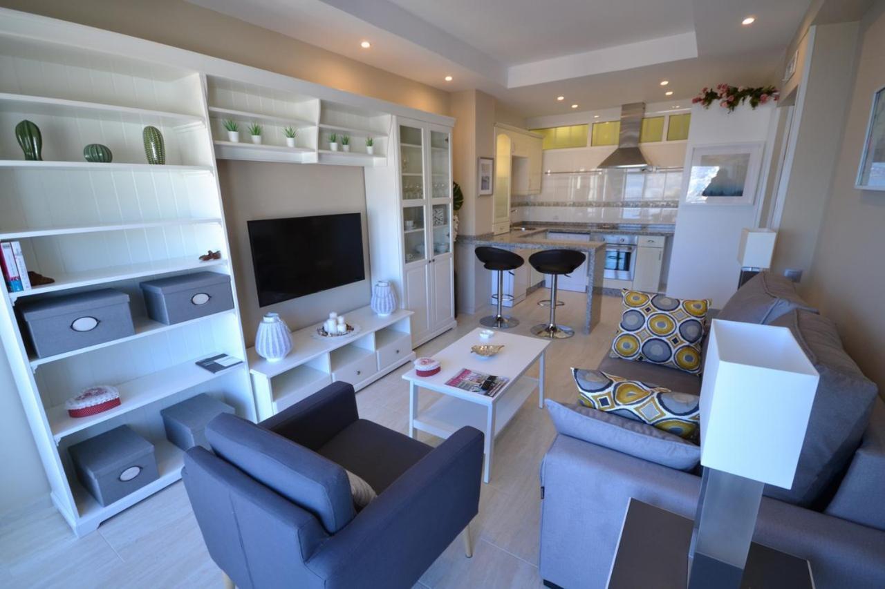 Appartement Fuengirola. Bonito En Paseo Maritimo. Espectaculares Vistas Al Mar. Primera Linea *